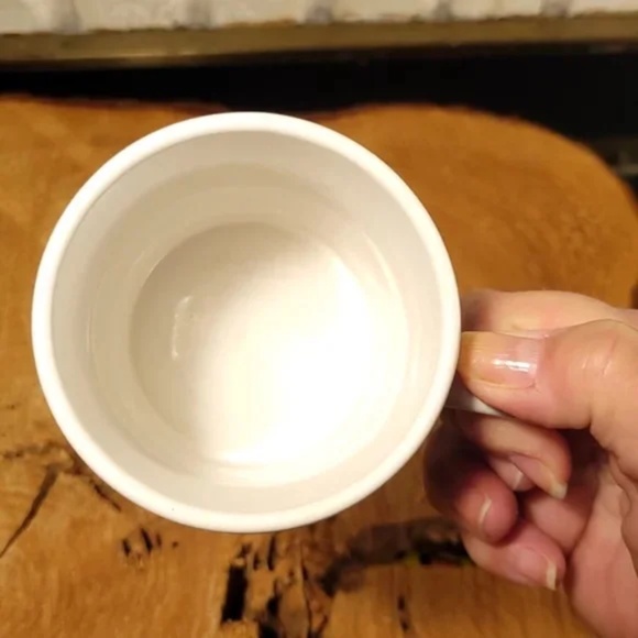 Vintage New York City Landmark Mug with Twin Towers - Picture 6 of 6